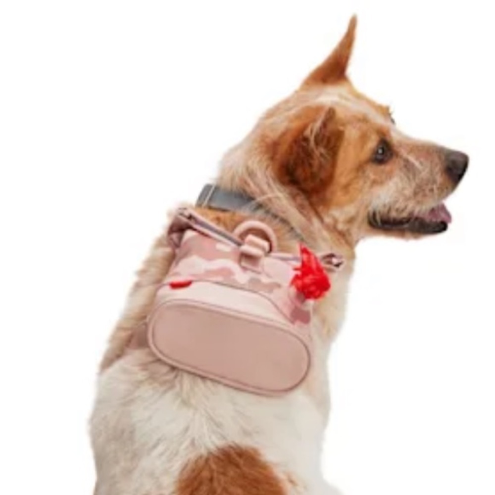 NWT Reddy Pink Camo dog backpack S/M - Picture 3 of 7